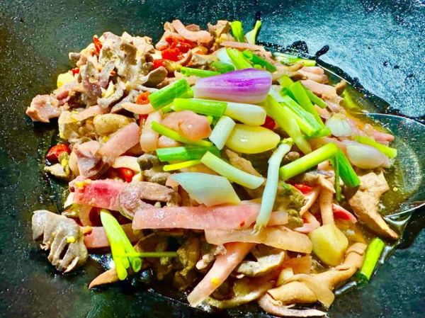 黔江鸡杂怎么做才正宗_黔江鸡杂最地道的做法