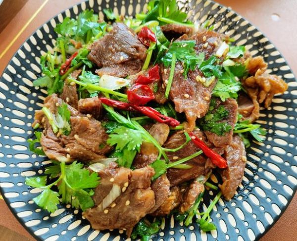 拌牛肉的做法大全_怎么拌牛肉才嫩滑