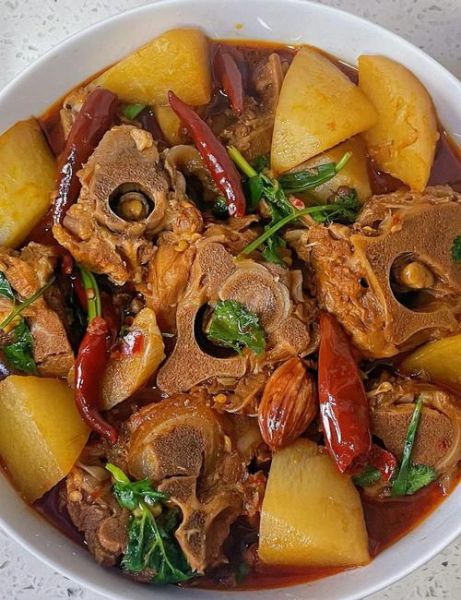 家常羊蝎子怎么做好吃_羊蝎子炖多久才软烂