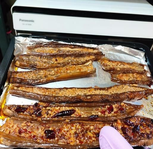 蒜蓉烤茄子怎么做_蒜蓉烤茄子烤箱温度时间