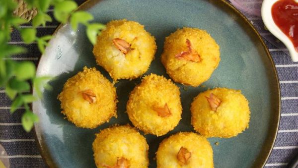 炸虾球的家常做法_如何让外壳酥脆