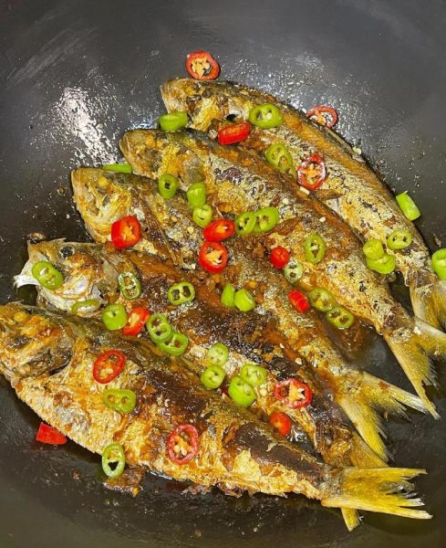 香煎黄花鱼怎么做_黄花鱼怎么煎不粘锅