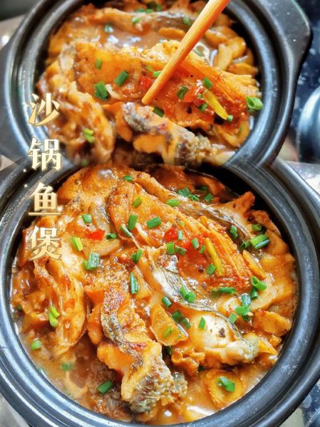 炖小鱼的家常做法_怎样炖小鱼不腥又入味