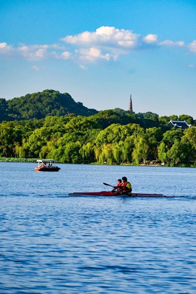 杭州西湖有哪些景点_杭州必去景点推荐