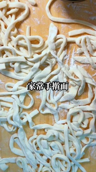 手擀面怎么和面_手擀面配方比例