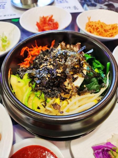 石锅拌饭怎么做_正宗韩式石锅拌饭做法