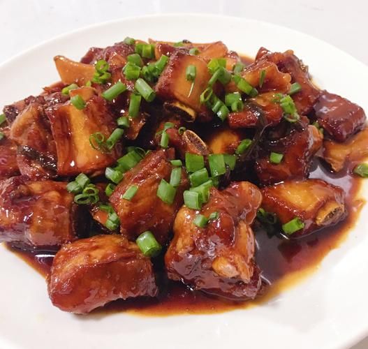 红烧排骨怎么做才软烂入味_家常红烧排骨的做法