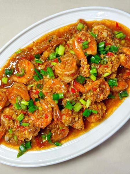 蒜蓉大虾怎么做_蒜蓉大虾做法视频详细步骤