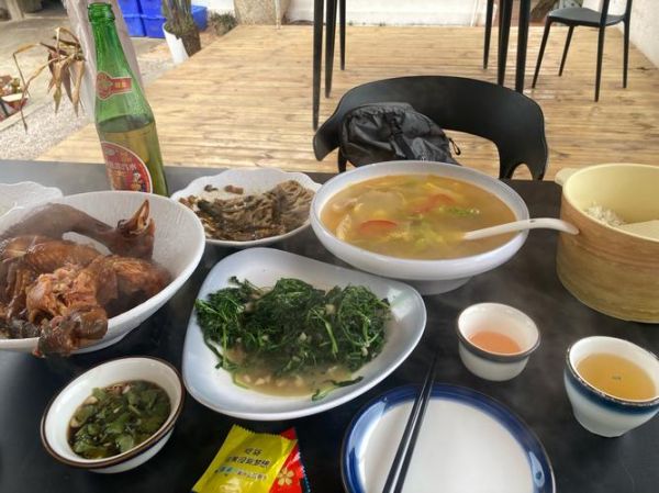 湖边用餐哪里好_湖边用餐注意事项