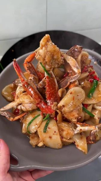 青蟹炒年糕怎么做_青蟹炒年糕的家常做法