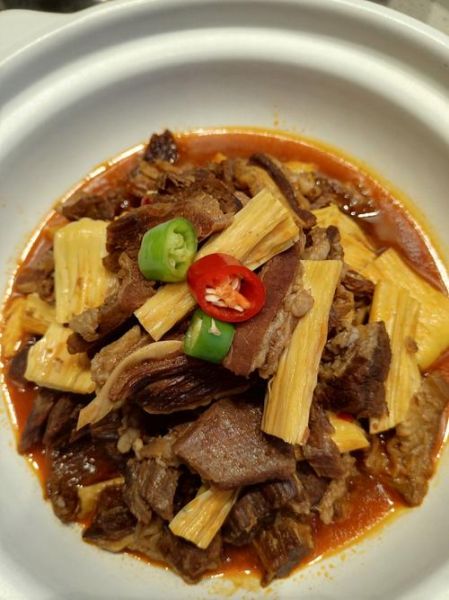 红烧牛肉怎么做好吃_红烧牛肉最正宗的做法