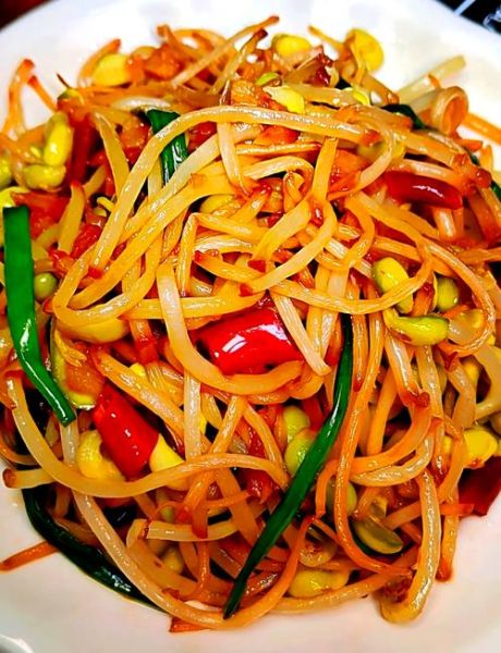黄豆芽怎么炒才好吃_家常黄豆芽做法步骤