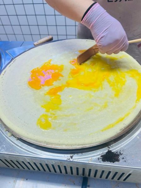 家常煎饼怎么做_煎饼面糊比例是多少