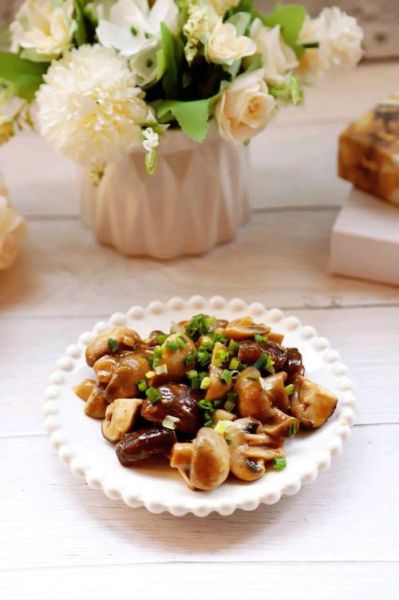 炒双菇的家常做法_双菇怎么炒才好吃