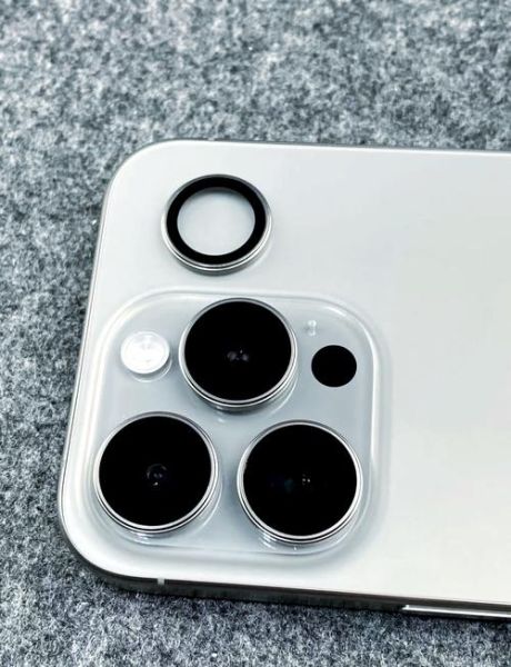 手机镜头需要贴膜吗_镜头膜优缺点