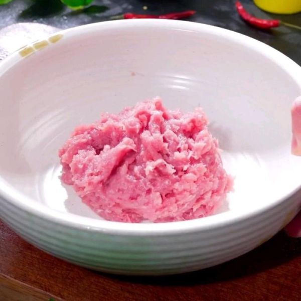 水汆猪肉丸子怎么做_水汆猪肉丸子为什么散