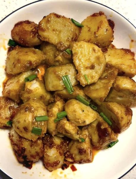 红烧芋头怎么做好吃_家常红烧芋头做法步骤