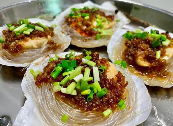 粉丝扇贝蒜蓉怎么做_蒜蓉扇贝粉丝蒸多久