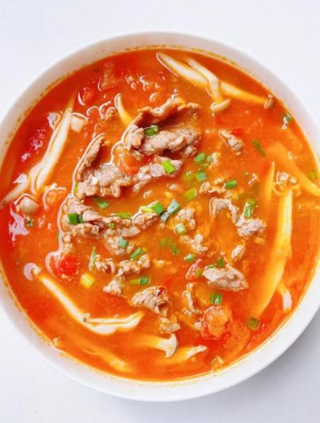 番茄牛肉汤怎么做好喝_家常番茄牛肉汤做法