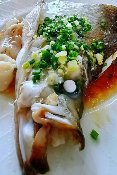 清蒸翘嘴鱼怎么做_翘嘴鱼蒸多久才嫩