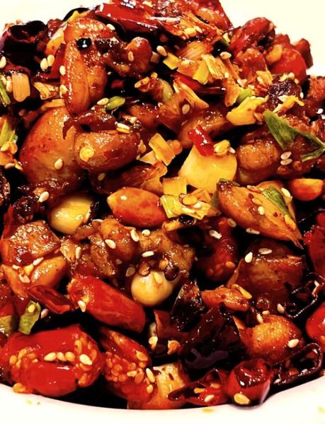 辣子鸡丁怎么做_正宗川味辣子鸡丁做法