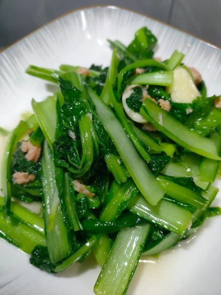 清炒小白菜怎么炒好吃_清炒小白菜需要焯水吗