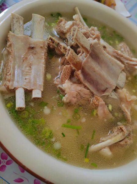 炖羊肉怎么做好吃_炖羊肉放什么调料去腥