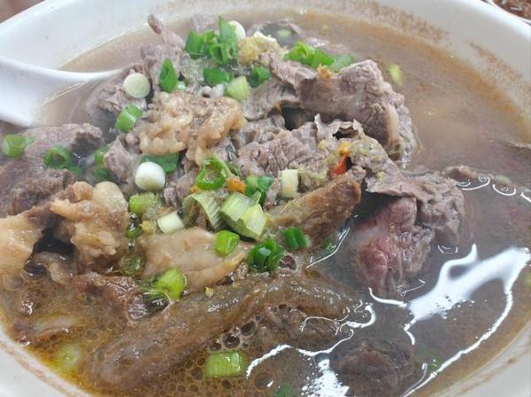 牛杂汤的做法和配料_牛杂汤怎么做好吃
