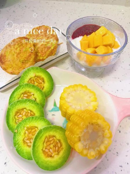 西葫芦胡萝卜饼怎么做_宝宝辅食西葫芦胡萝卜饼做法