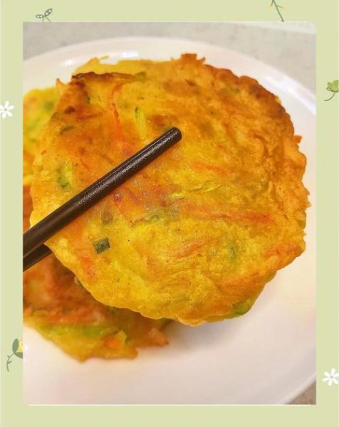 西葫芦胡萝卜饼怎么做_宝宝辅食西葫芦胡萝卜饼做法