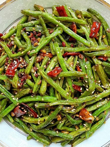 干煸豆角怎么做才好吃_干煸豆角家常做法步骤