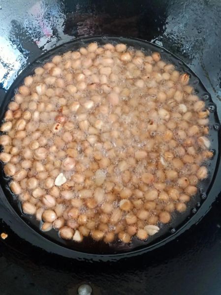 老醋花生米怎么做_老醋花生米家常做法