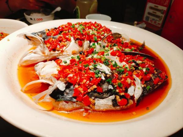 红烧鱼头怎么做_红烧鱼头用哪种鱼头最好