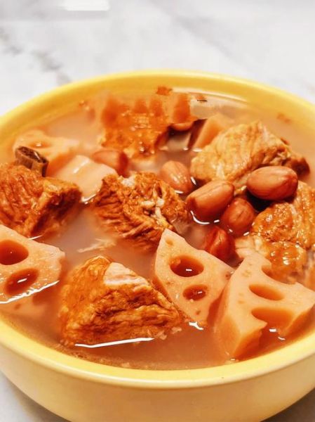 排骨炖藕怎么做好吃_排骨炖藕的做法步骤