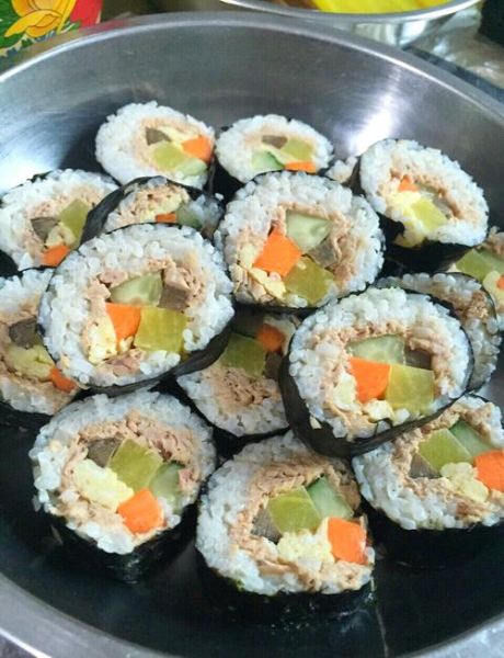 紫菜包饭怎么做_紫菜包饭的做法步骤