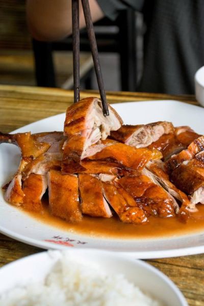 家常烧鸭怎么做_烧鸭皮脆肉嫩秘诀