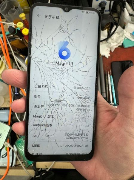 手机换屏多少钱_官方维修还是第三方