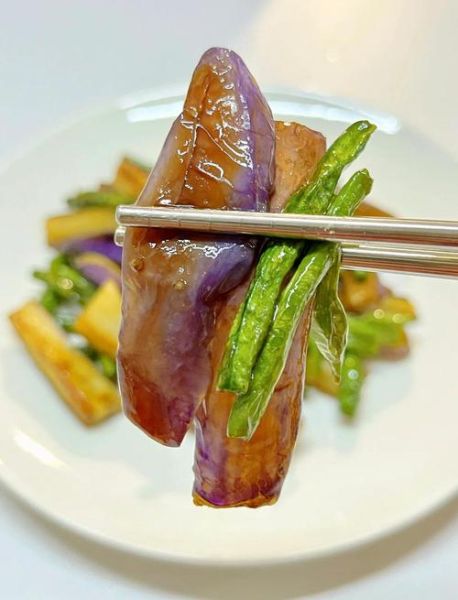 西红柿炒豆角怎么炒好吃_西红柿炒豆角的家常做法