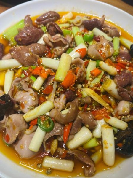 自贡鲜锅兔怎么做_正宗做法步骤