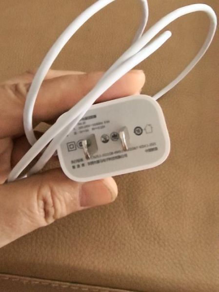 苹果手机充电器买原装还是第三方_快充头怎么选