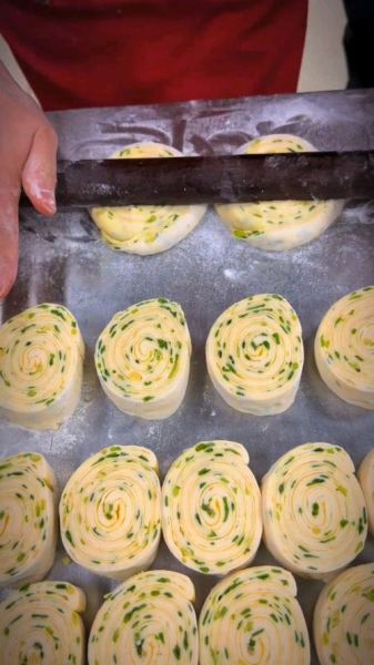 千层酥油饼怎么做_家庭版酥皮秘诀