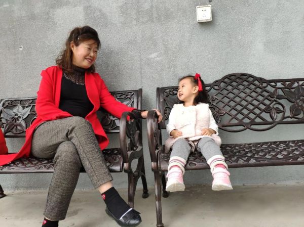 孙女懂事的表现有哪些_如何培养孙女懂事