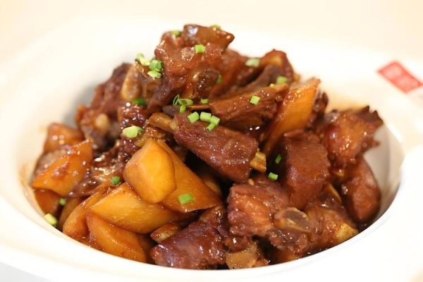 炖排骨的做法_怎样炖排骨才软烂入味