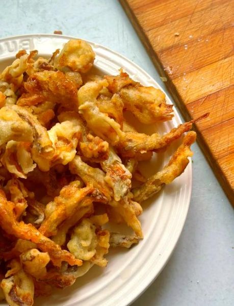 炸蘑菇怎么做才酥脆_炸蘑菇用面粉还是淀粉