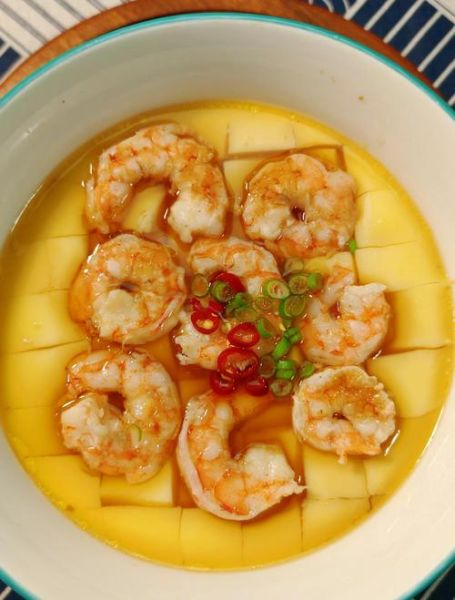 虾仁蒸蛋怎么做_虾仁蒸蛋几分钟能熟