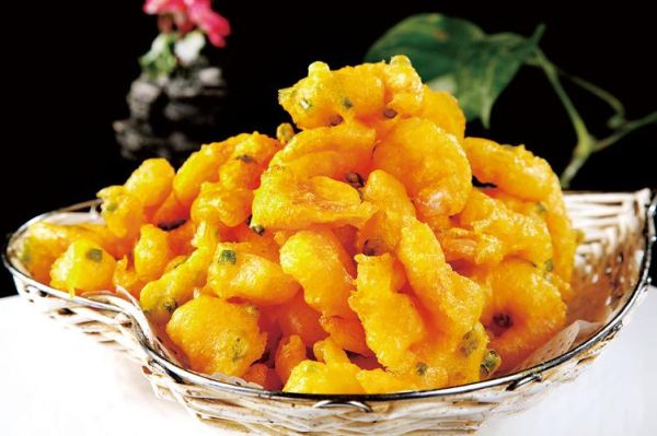 炸虾仁怎么做_炸虾仁用面粉还是淀粉