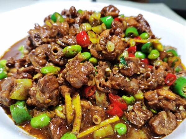 血鸭的做法最正宗的做法_血鸭怎么做才地道