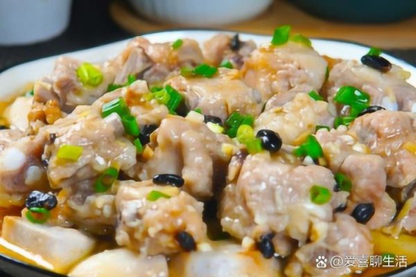豉汁蒸排骨怎么做_蒸多久才嫩滑