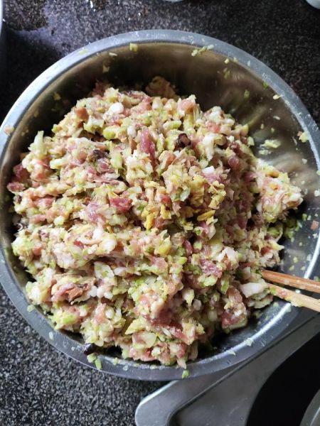 白菜香菇猪肉饺子馅怎么做_白菜香菇猪肉饺子馅做法窍门