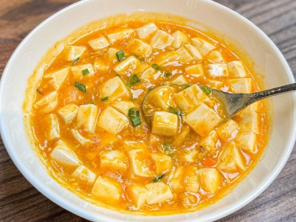 蟹黄豆腐怎么做才好吃_蟹黄豆腐的家常做法